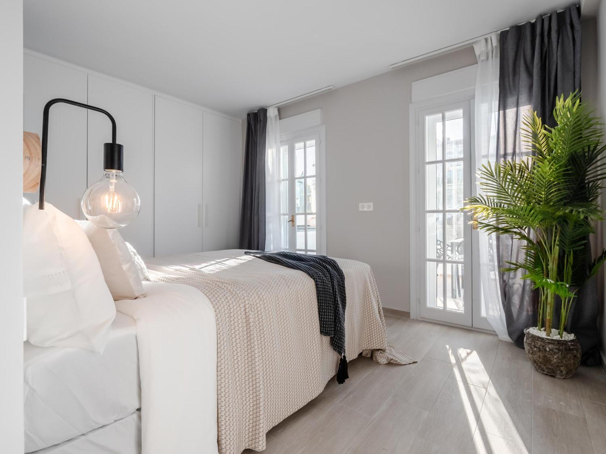 3 Bdrm Stylish Apt W Pool In Puerto Banus Marbella Exterior foto